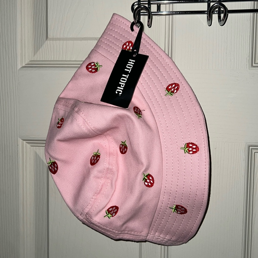 Hot Topic pink strawberry bucket hat